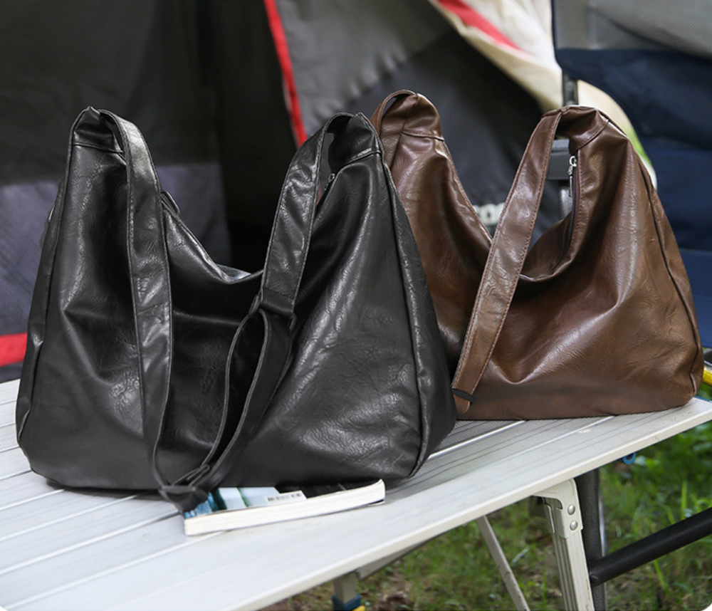 Soft leather large capacity shoulder bag