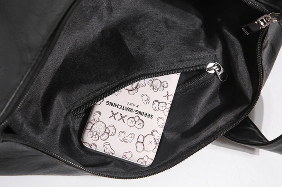 Soft leather large capacity shoulder bag