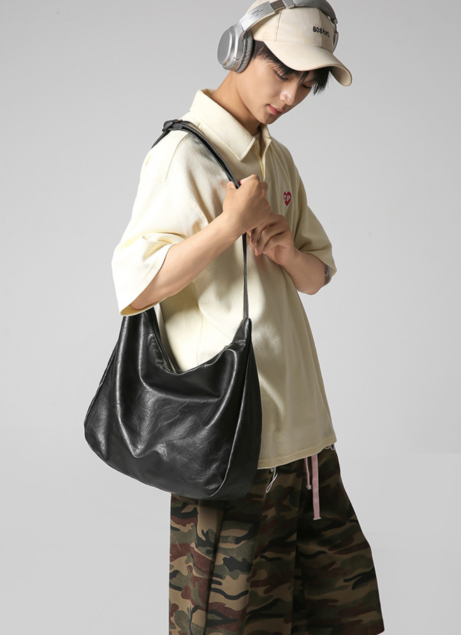 Soft leather large capacity shoulder bag