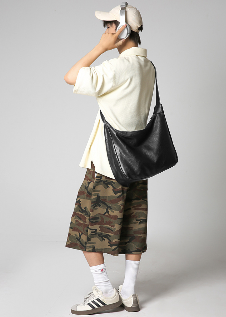 Soft leather large capacity shoulder bag