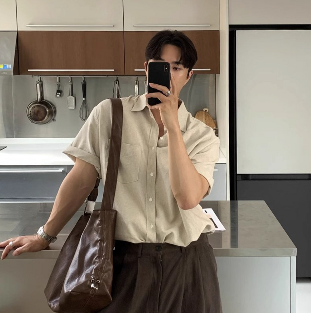 Plain short sleeve shirt