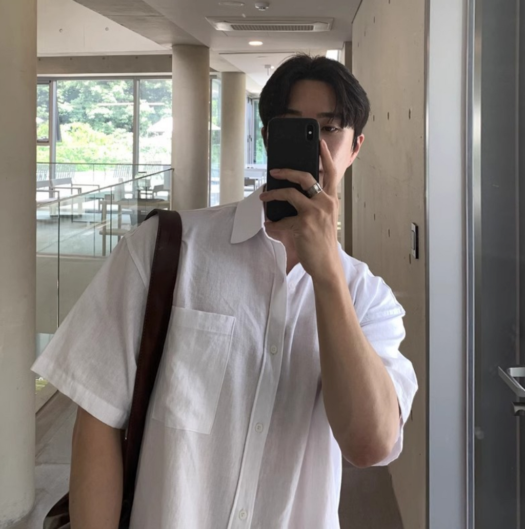 Plain short sleeve shirt
