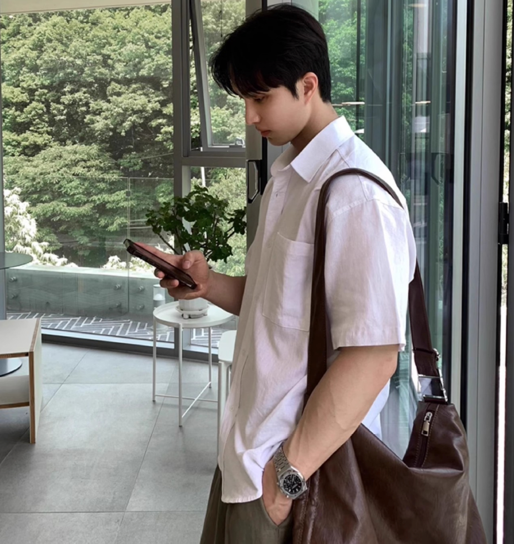 Plain short sleeve shirt