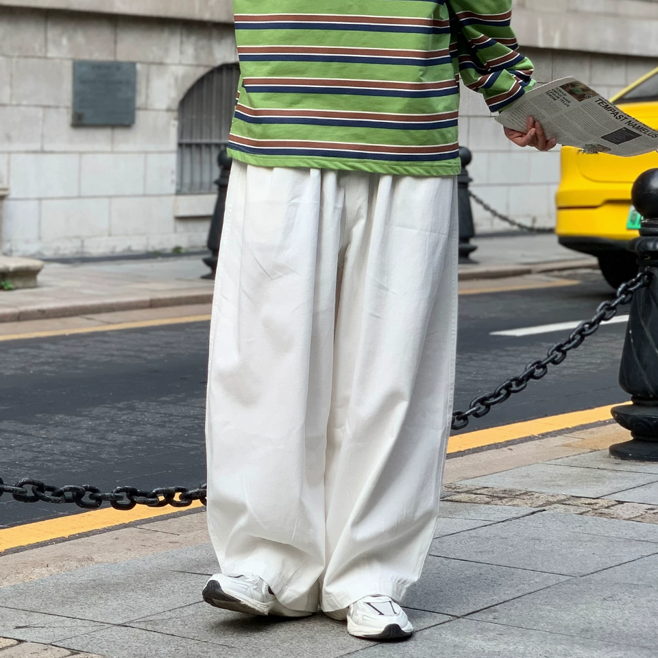 タック入りハイウエストパンツ
