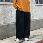 タック入りハイウエストパンツ