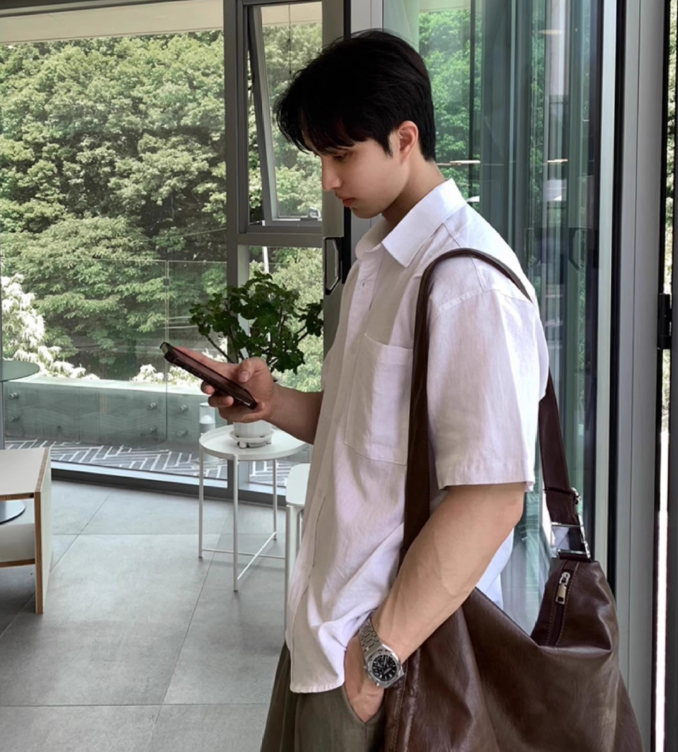 Oversized short sleeve shirt