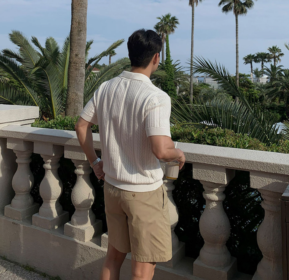 Short sleeve knit polo shirt