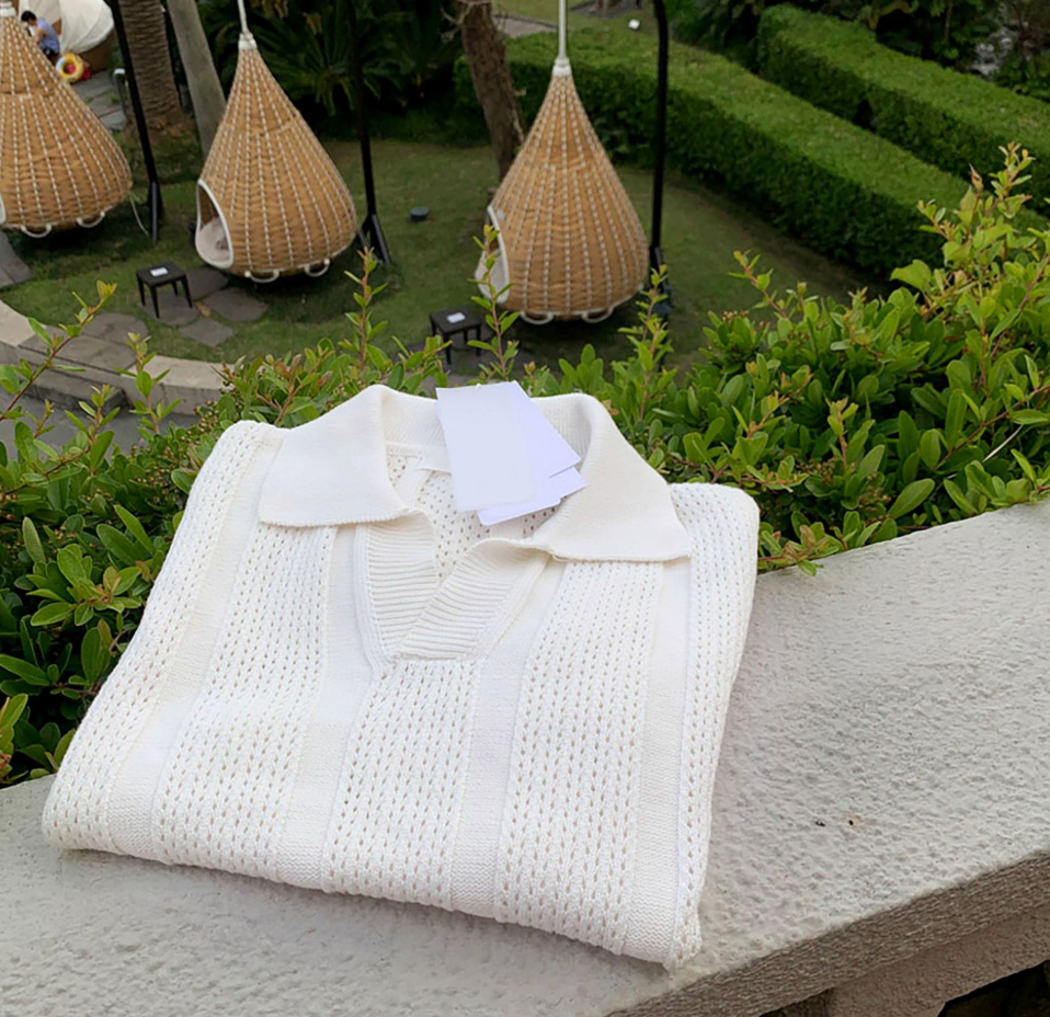 Short sleeve knit polo shirt