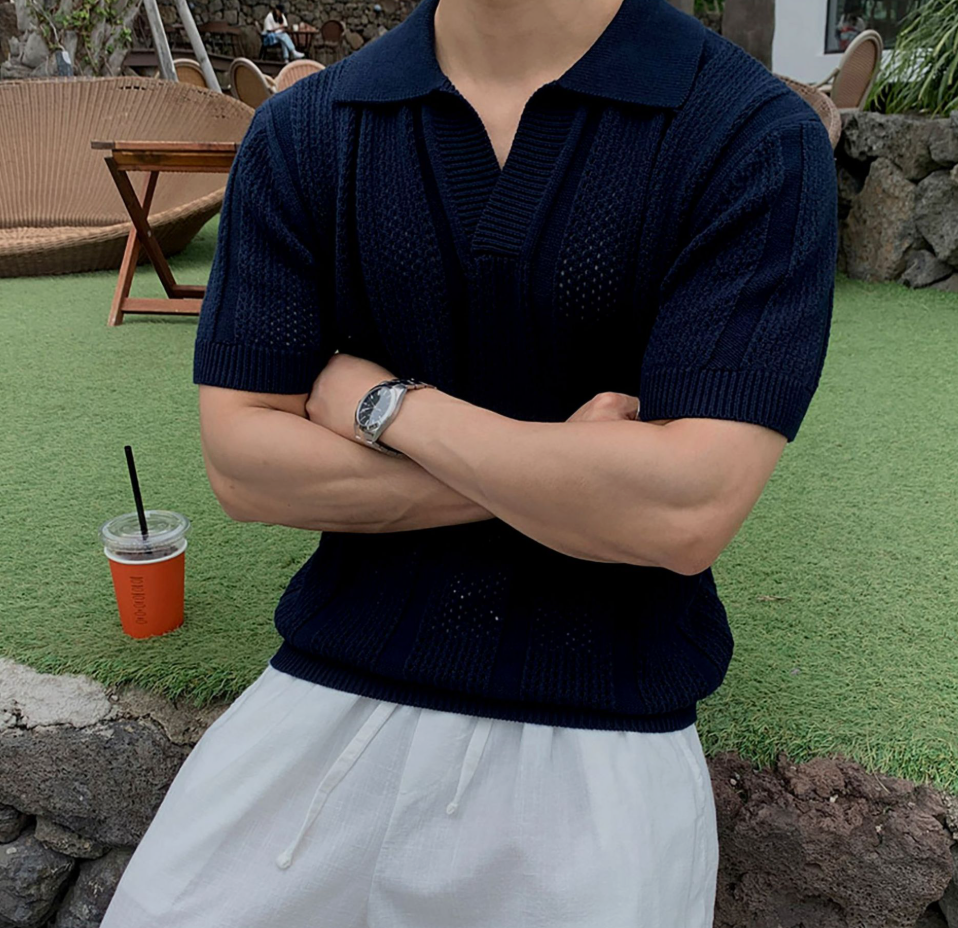 Short sleeve knit polo shirt