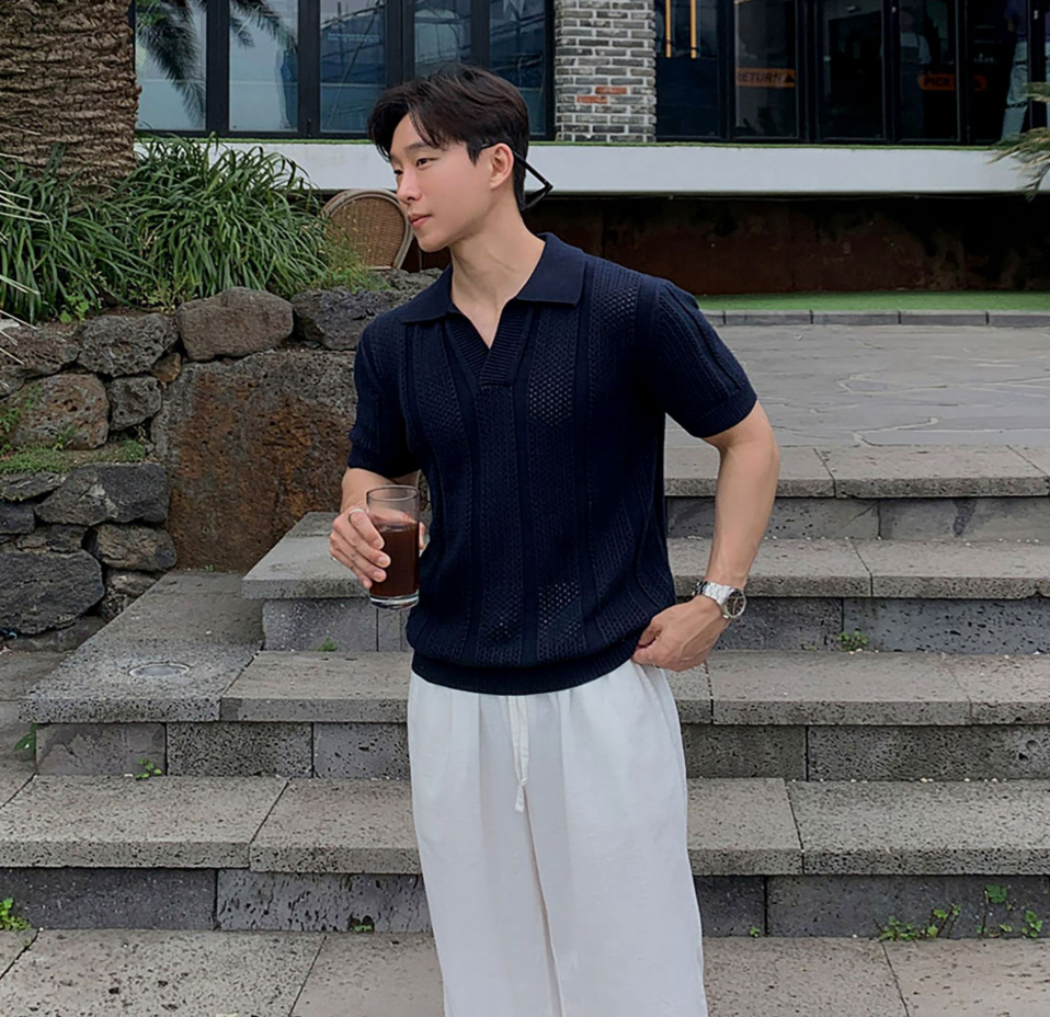 Short sleeve knit polo shirt