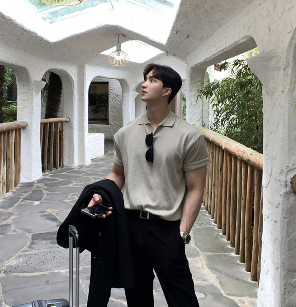 Short -sleeved polo shirt