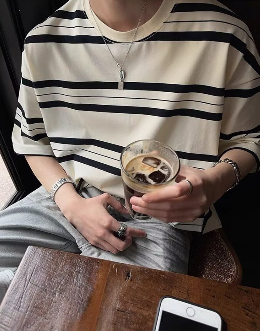 Oversized border short sleeve T-shirt