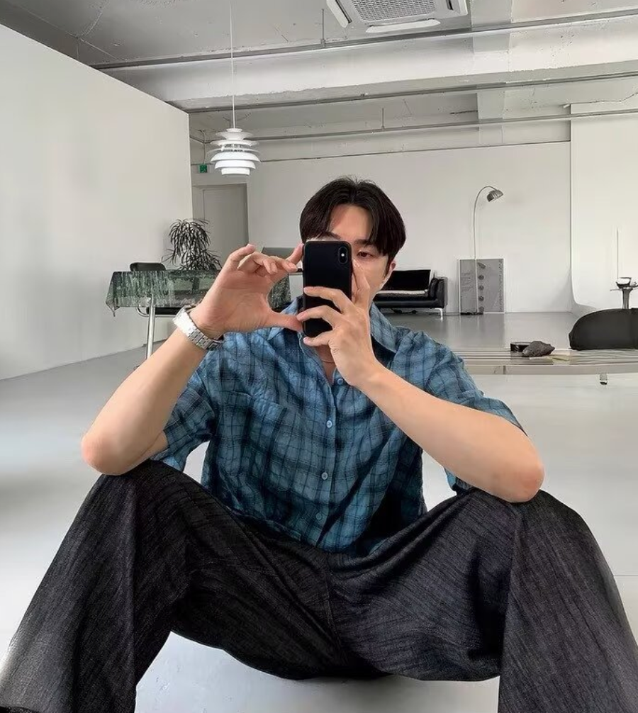 Retro blue plaid shirt