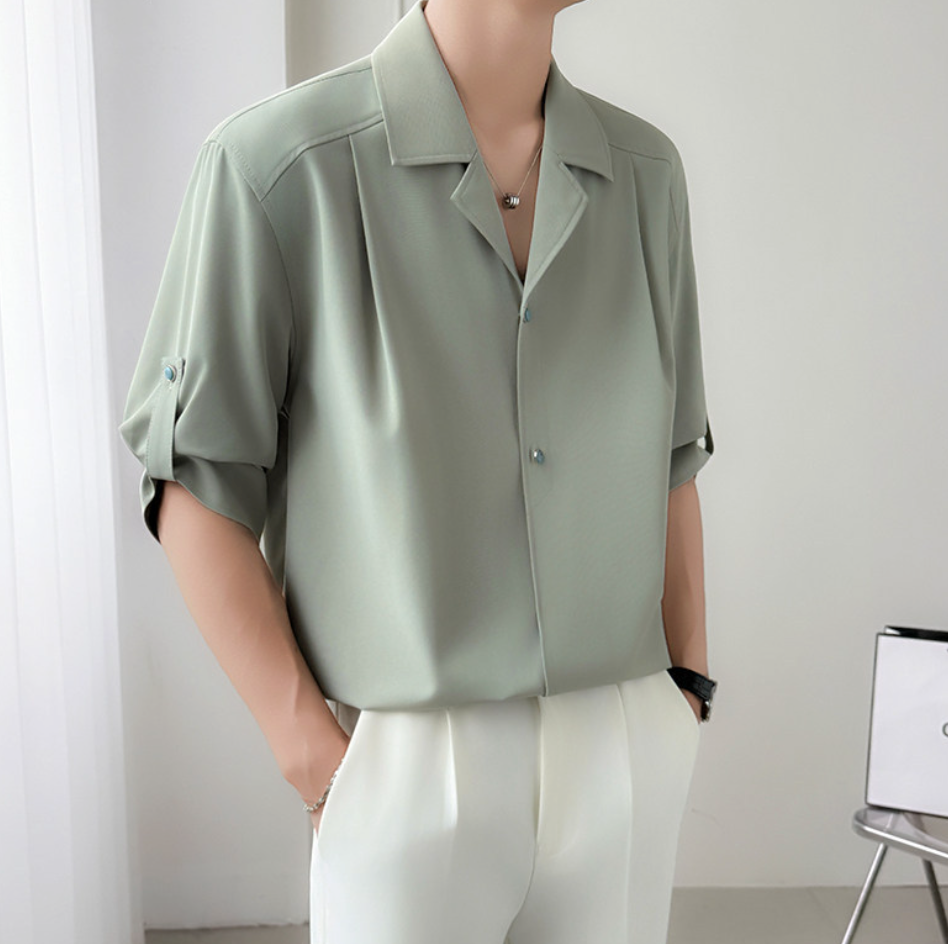 White short sleeve shirt