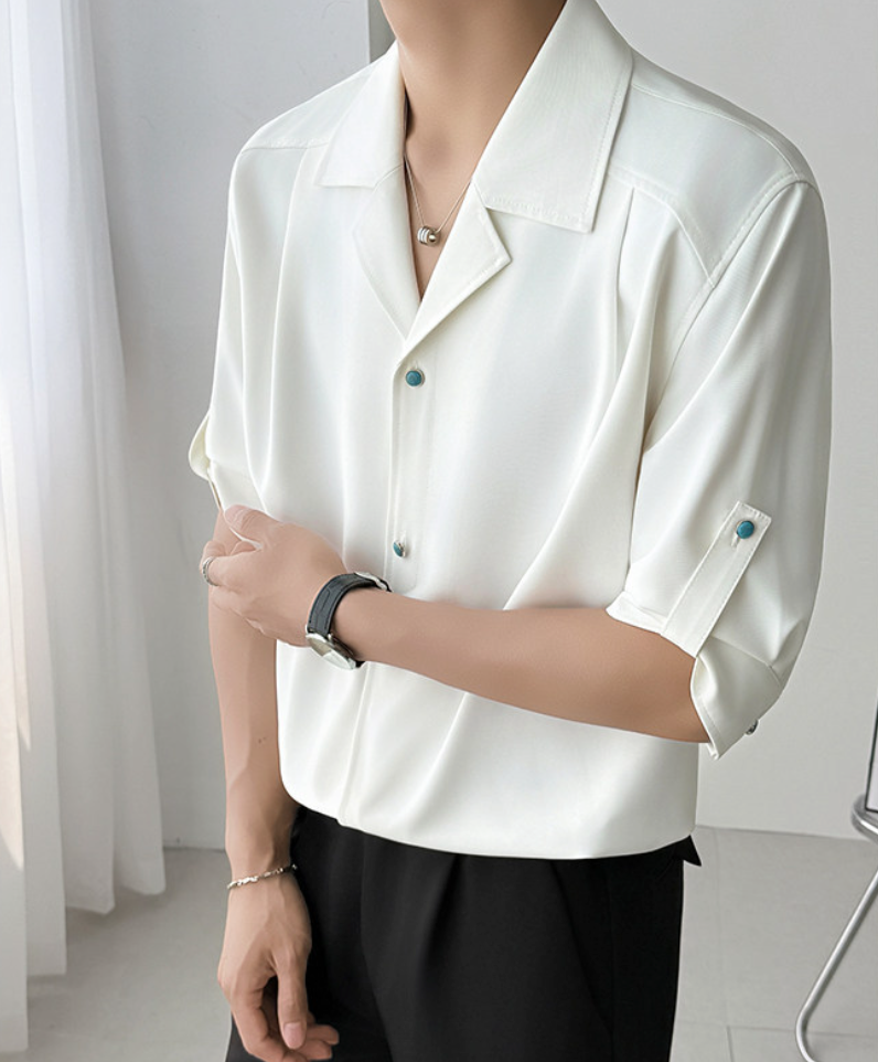 White short sleeve shirt