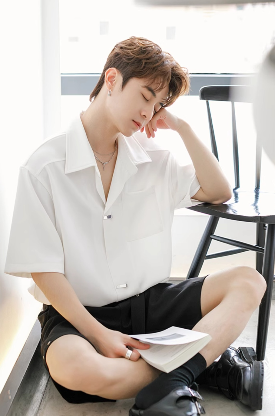 Casual short sleeve shirt