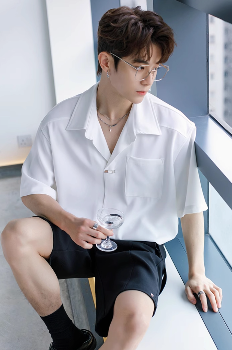 Casual short sleeve shirt