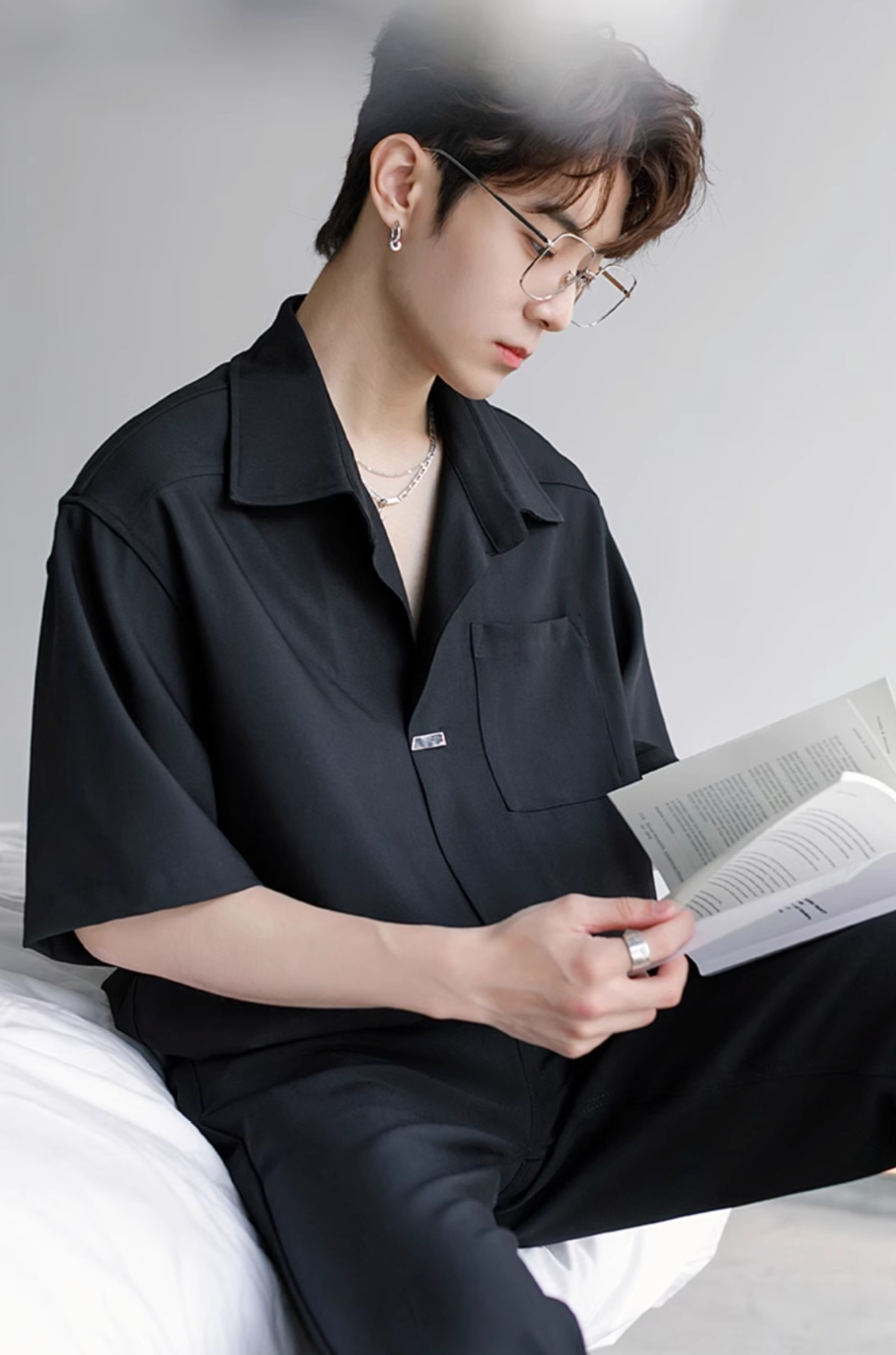 Casual short sleeve shirt