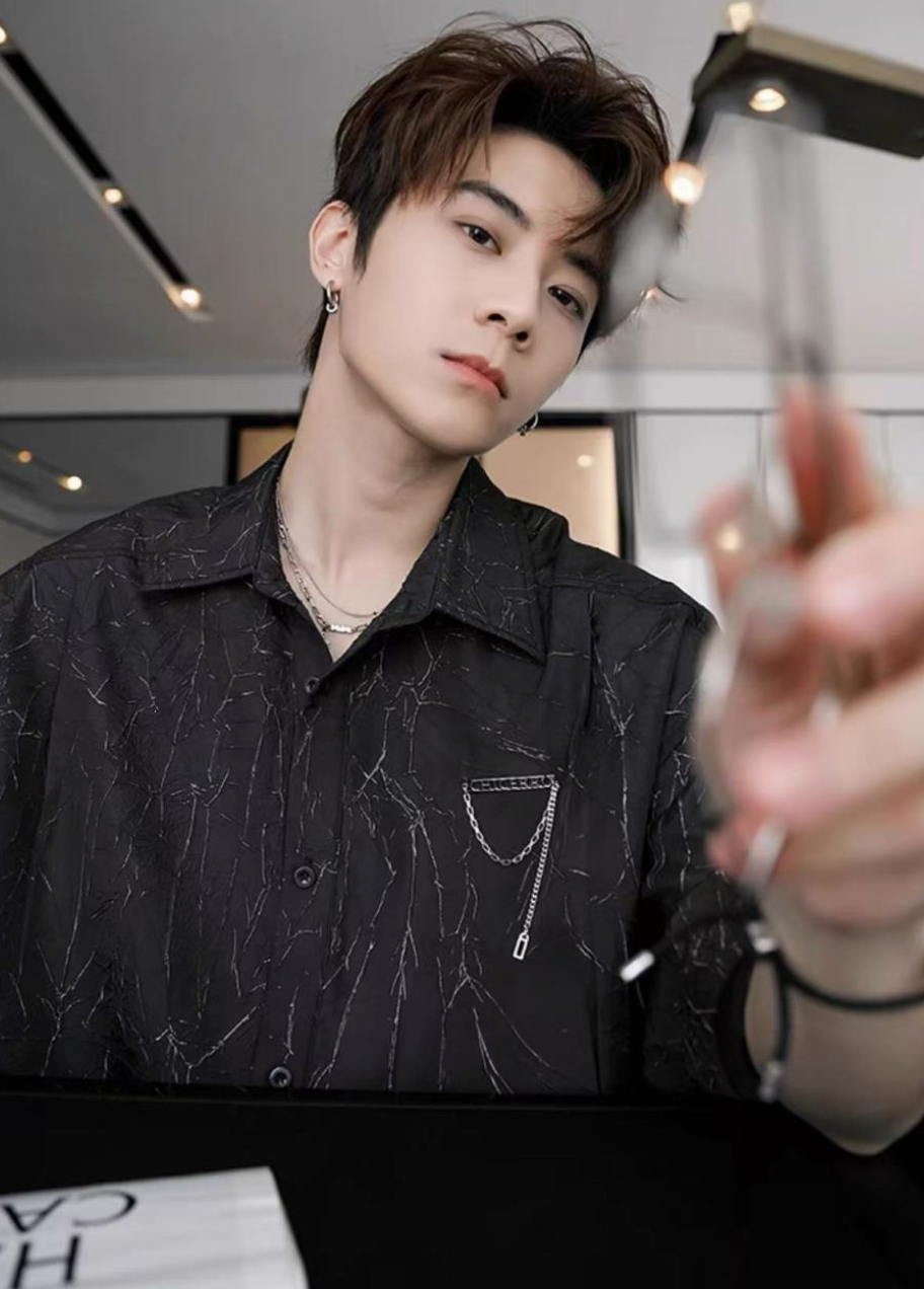 Luxury short sleeve shirt