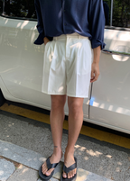 Short slacks pants