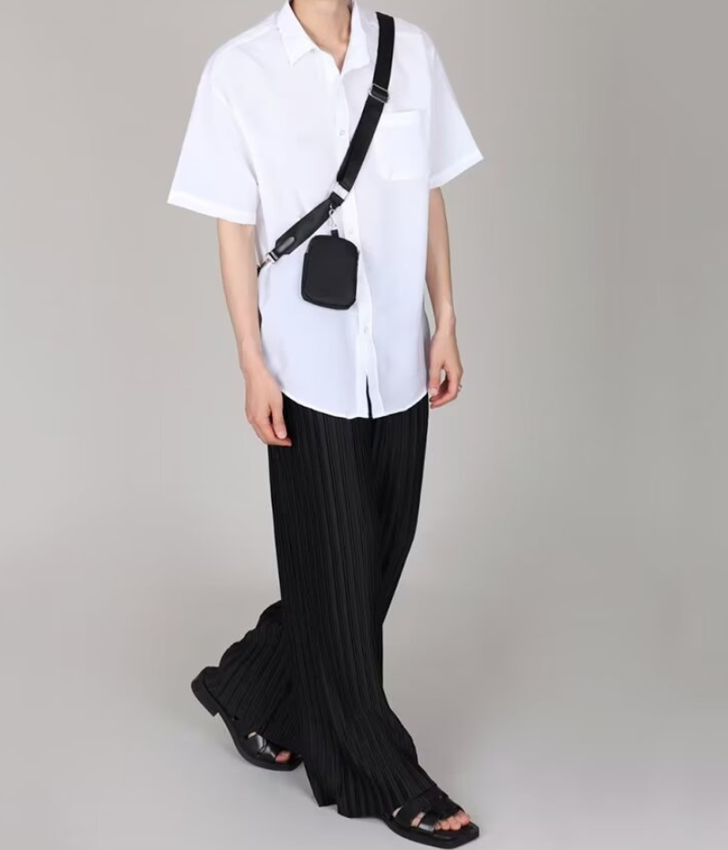 Pleated straight pants