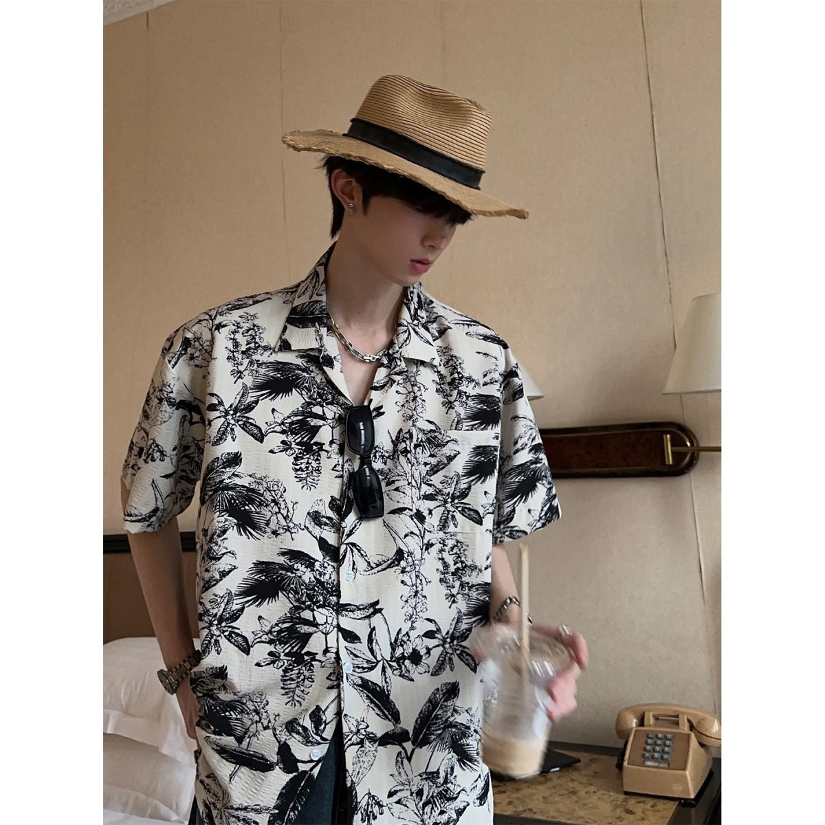Casual short sleeve shirt
