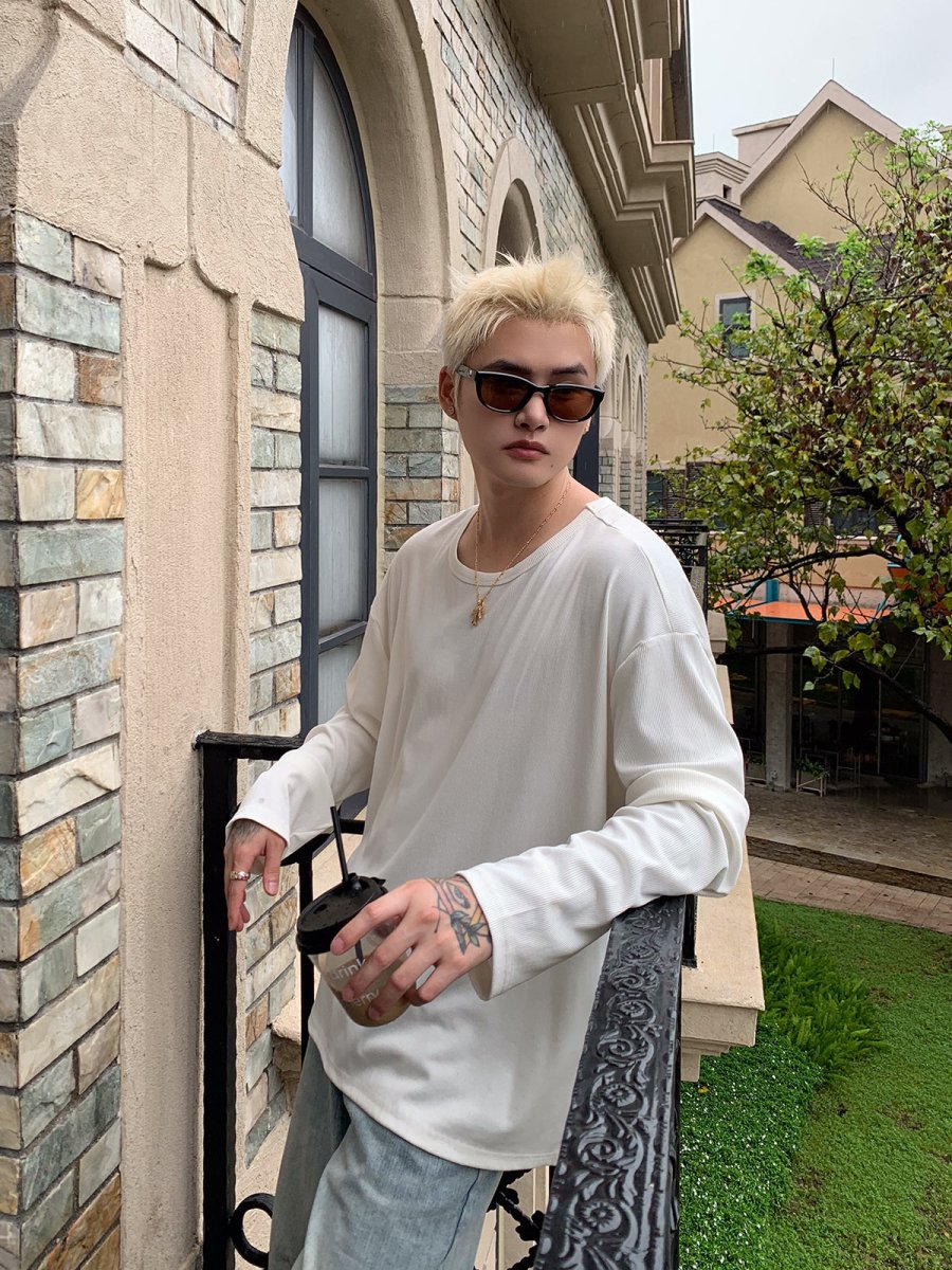Round neck plain long sleeve T-shirt